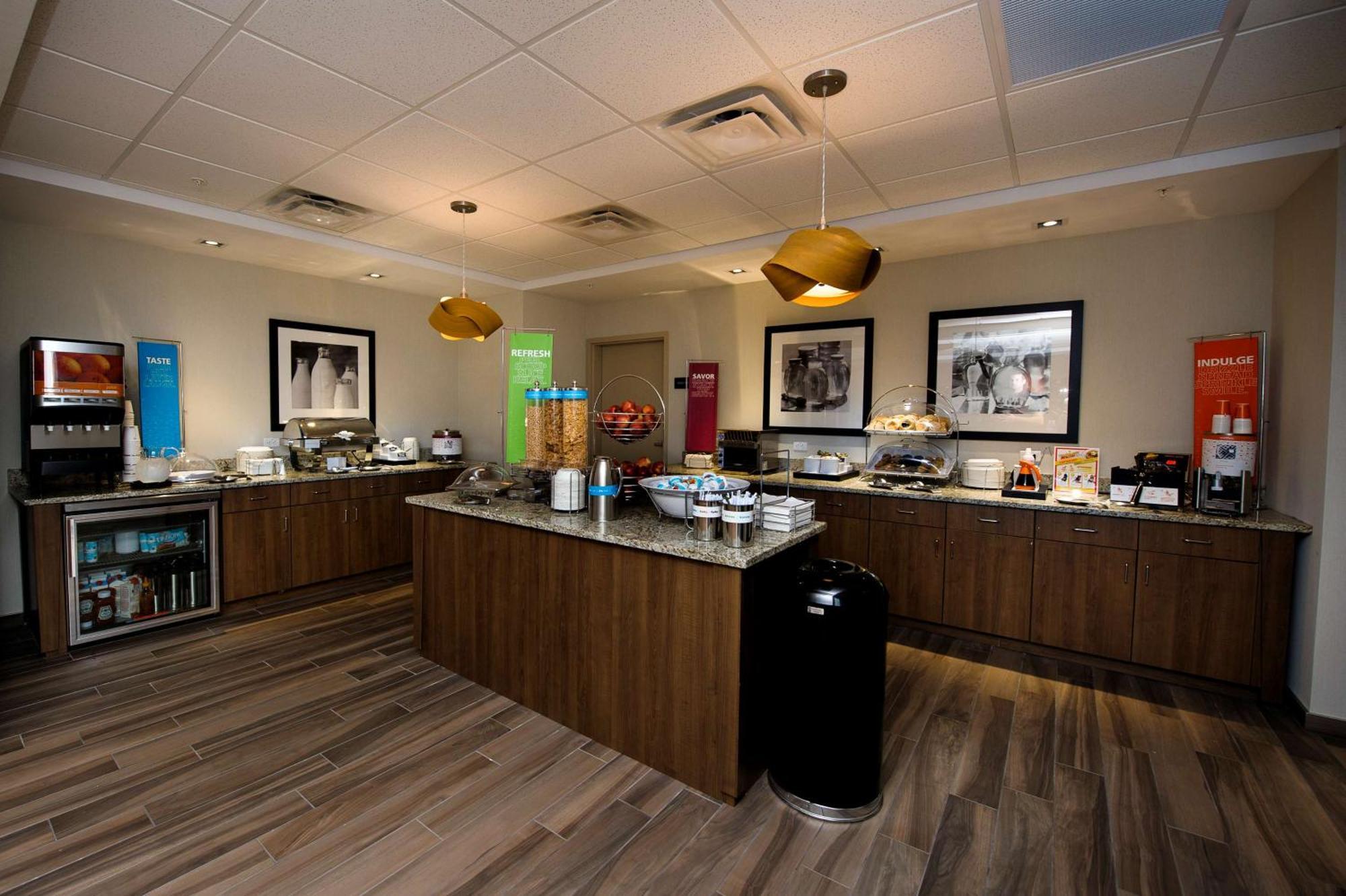 Hampton Inn & Suites Truro, Ns Экстерьер фото