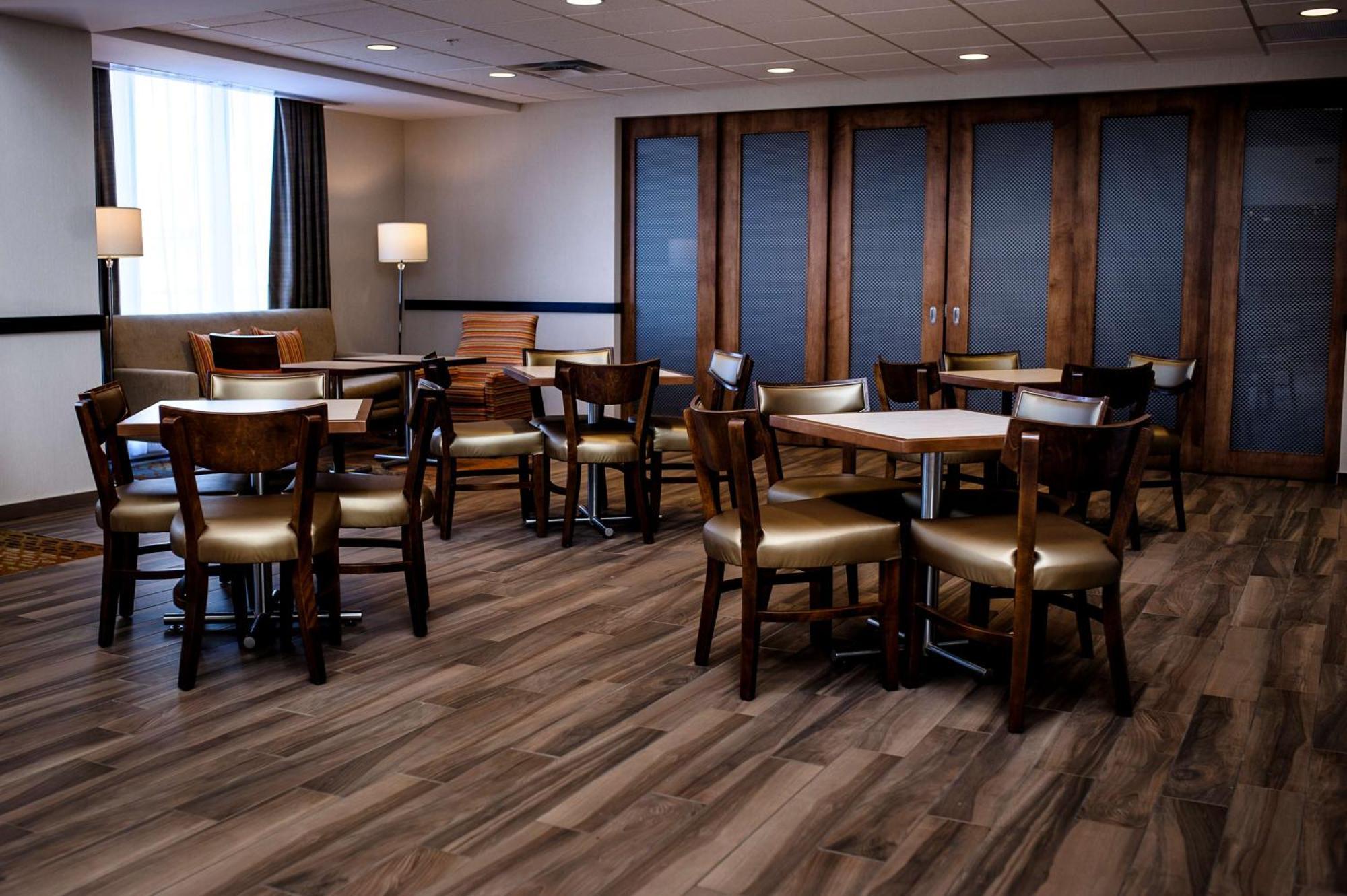 Hampton Inn & Suites Truro, Ns Экстерьер фото